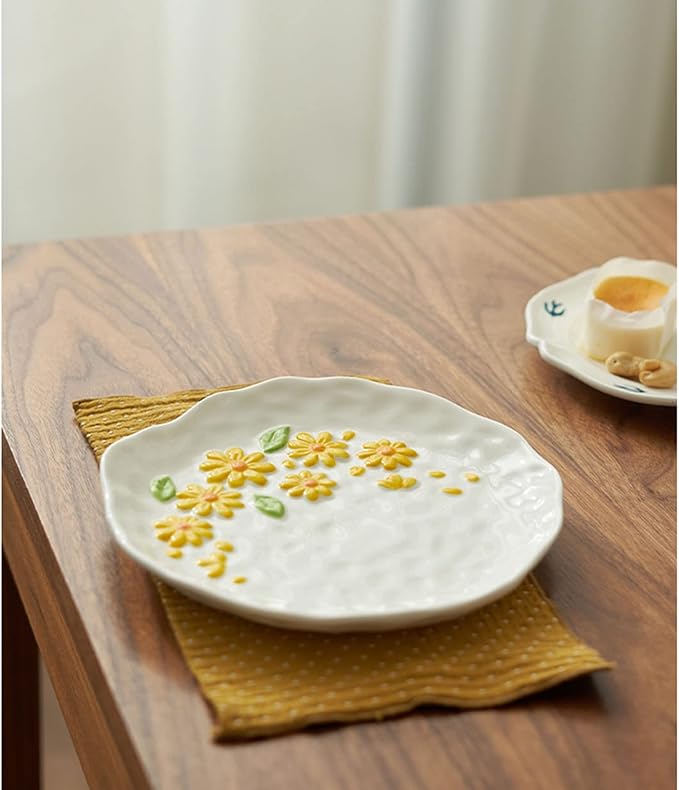 Cute Plate, White Dining Plate with Flower Pattern, Tableware for School Office Outdoor Picnic Camping, Microwave Oven Safe, 19.2CM