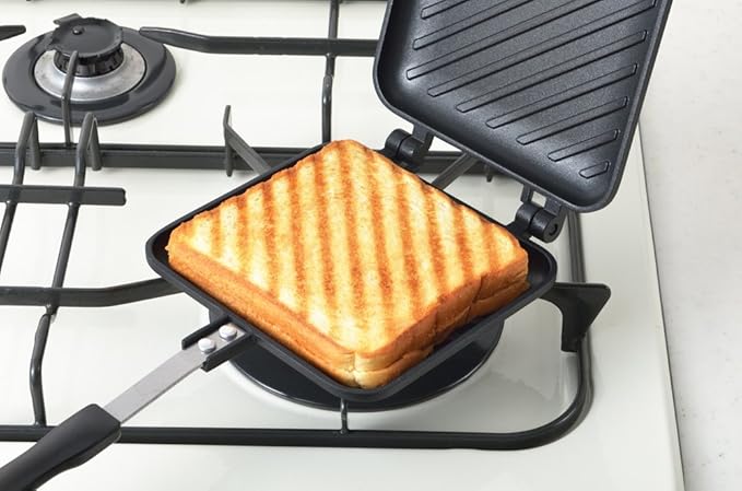 Yoshikawa SJ2408 Hot Sand Maker, For Gas Fire, Crispy, Single Fluorine Processed, Tanned Grill, Total Width 5.9 x Length 13.8 x Height 1.3 inches (15 x 35 x 3.2 cm), Black, Outdoor Camping