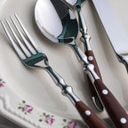 Rivet Silverware Flatware Set for 8 Durable Cutlery Set 18/8 Stainless Steel Resin Handle Cutlery Utensil Sets Wedding Mirror Polished Classical Retro Steak Tableware Spoon Fork Knife set(32PCS)