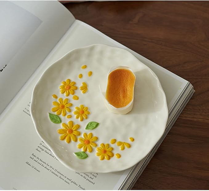 Cute Plate, White Dining Plate with Flower Pattern, Tableware for School Office Outdoor Picnic Camping, Microwave Oven Safe, 19.2CM