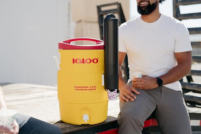 Igloo Sports Cooler | Insulated Beverage Dispenser with Spout |Portable Handwashing Station