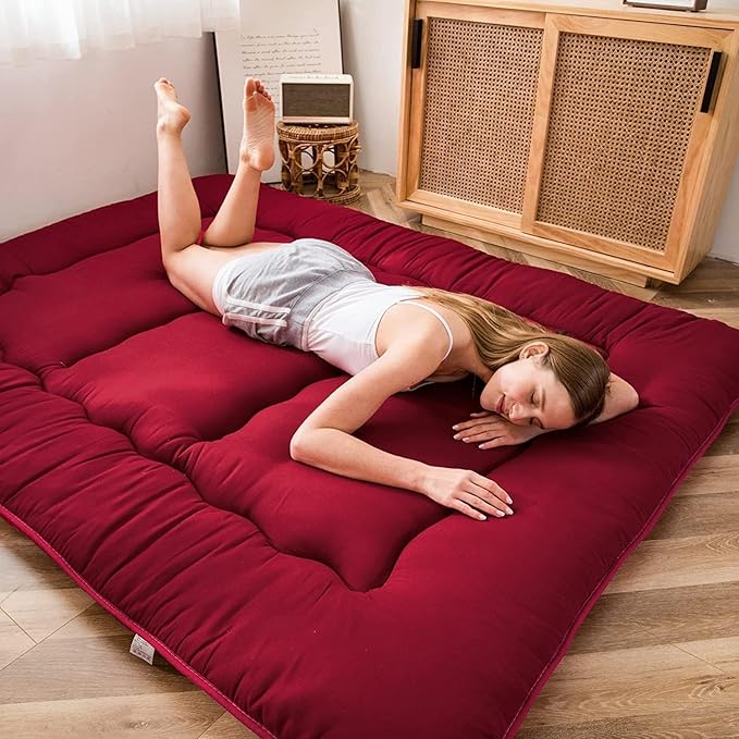 MAXYOYO Japanese Floor Mattress Futon Mattress, Thicken Sleeping Pad Foldable Roll Up Floor Futon for Adults Tatami Mat Dormitory Bed Lounger, Burgundy, Full Size