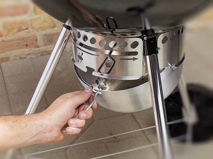 Weber Master-Touch Charcoal Grill, 22-Inch, Ivory – Premium Outdoor BBQ Grill with Tuck-Away Lid Holder & One‑Touch™ Cleaning System, Porcelain‑Enameled Kettle