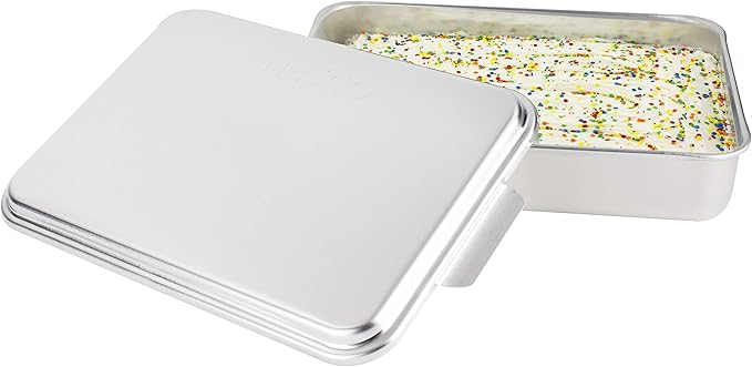 NESCO American Flag Cake Pan Bundle, USA Made, 2 Lids, Aluminum Baking Pan for Patriotic Holidays, Family Gatherings, Events, Roasting, Broiling, Camping, BBQs, and 4th of July Celebrations