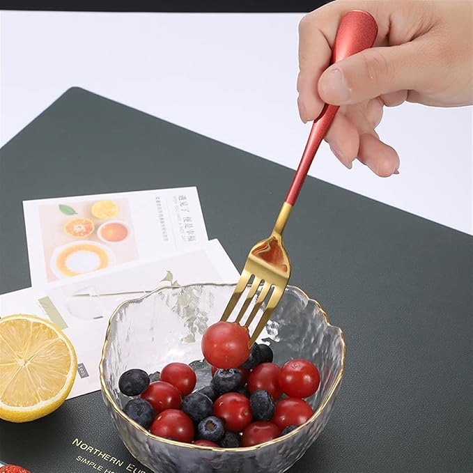 Flatware Sets 24pcs 18/10 Stainless Steel Cutlery Set Gold Tableware Set Fork Knife Spoon Dinnerware Set Flatware Set Silverware Set Stainless Steel