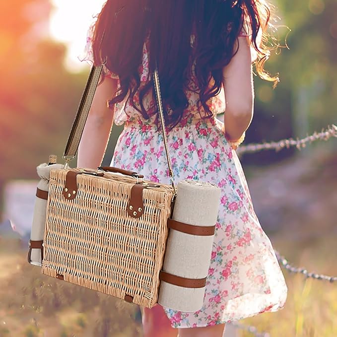 Picnic Basket with Blanket and Wine Pouch for 2, Wicker Picnic Set with Insulated Liner Cooler Bag Hamper for Camping,Wedding - Natural