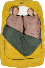 Kelty Tru.Comfort Doublewide 20 Degree Sleeping Bag – Two Person Synthetic Camping Sleeping Bag for Couples & Family Camping