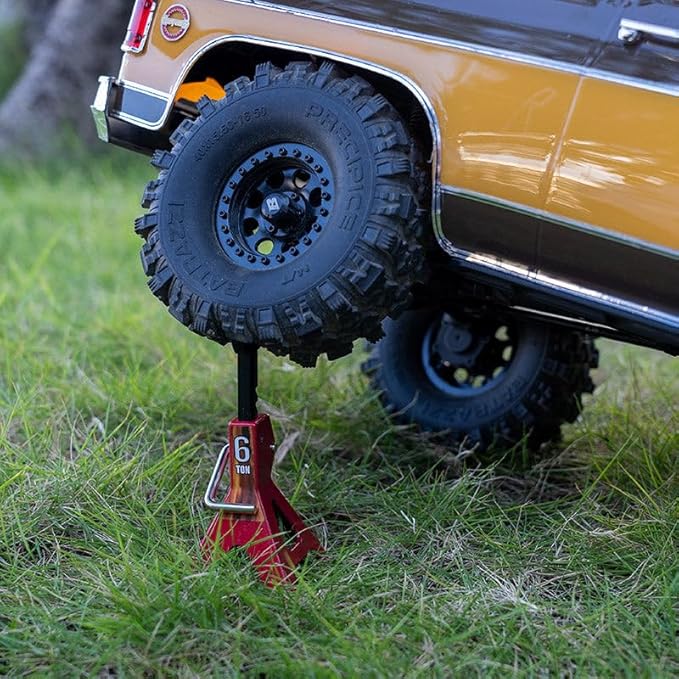 FMS Simulation Micro Scale Model Lifting Jack (2pcs) for SCX10 D90 CC01 TRX4 FCX10 1/8 1/6 1/10 RC Car Decoration Fake Props Accessory for RC Crawler Car