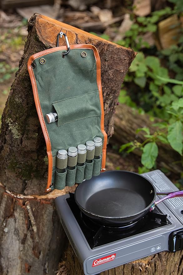 BLEEKER & RÖWE Bushcraft Camping Spice Kit Portable with Glass Jars, Funnel and Carabiner Great for Backpack and Travel Glamping Camping Gifts