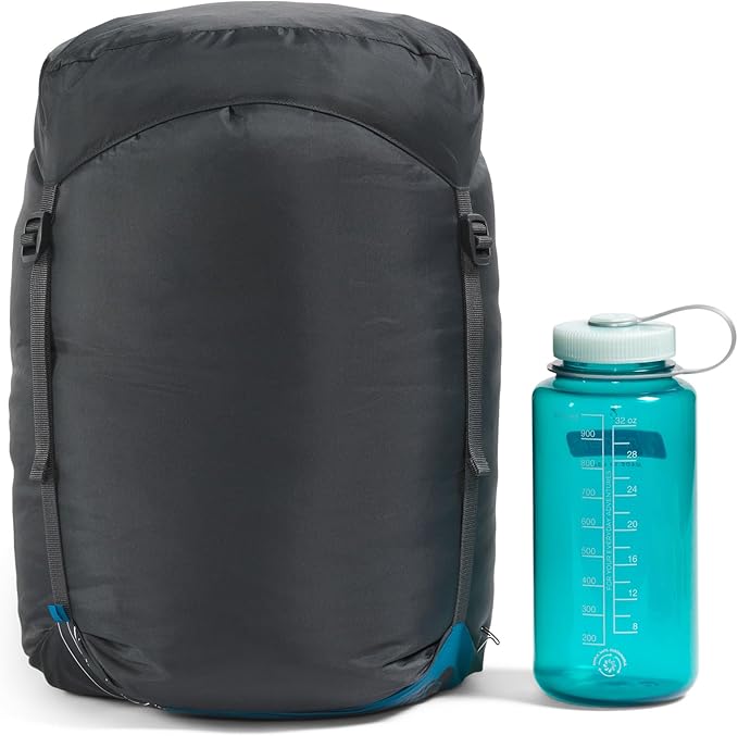 THE NORTH FACE Cat's Meow 20F / -7C Backpacking Sleeping Bag | Water Repellent, 2/3 Zip Opening, Includes Stuff Sack