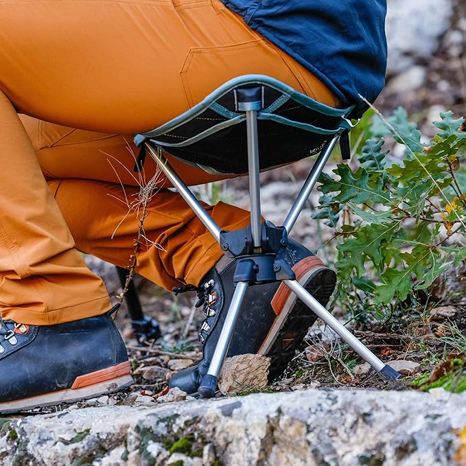 GRAND TRUNK Compass 360° Swivel Camping Stool | Ultralight Foldable Tripod Seat with Aluminum Frame | Portable Outdoor Chair for Hiking, Fishing & Travel | Clay Red