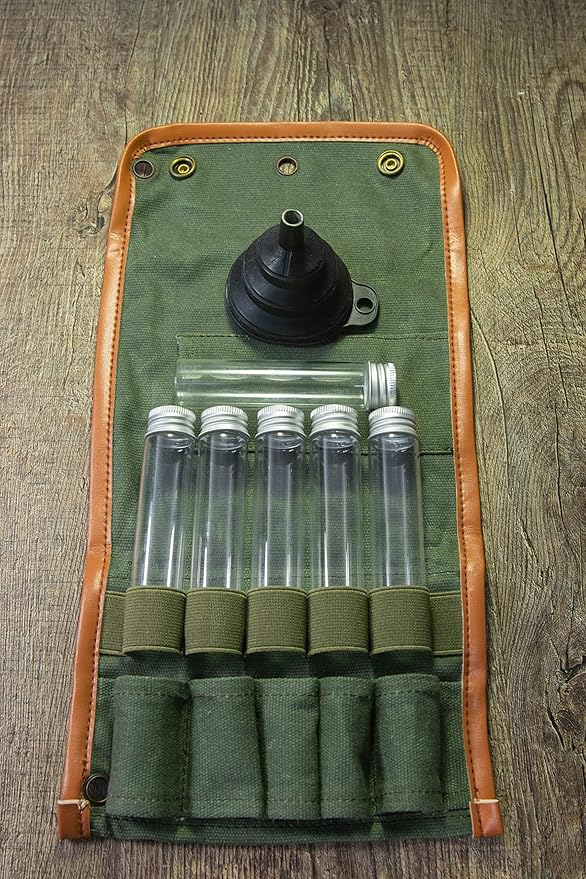 BLEEKER & RÖWE Bushcraft Camping Spice Kit Portable with Glass Jars, Funnel and Carabiner Great for Backpack and Travel Glamping Camping Gifts
