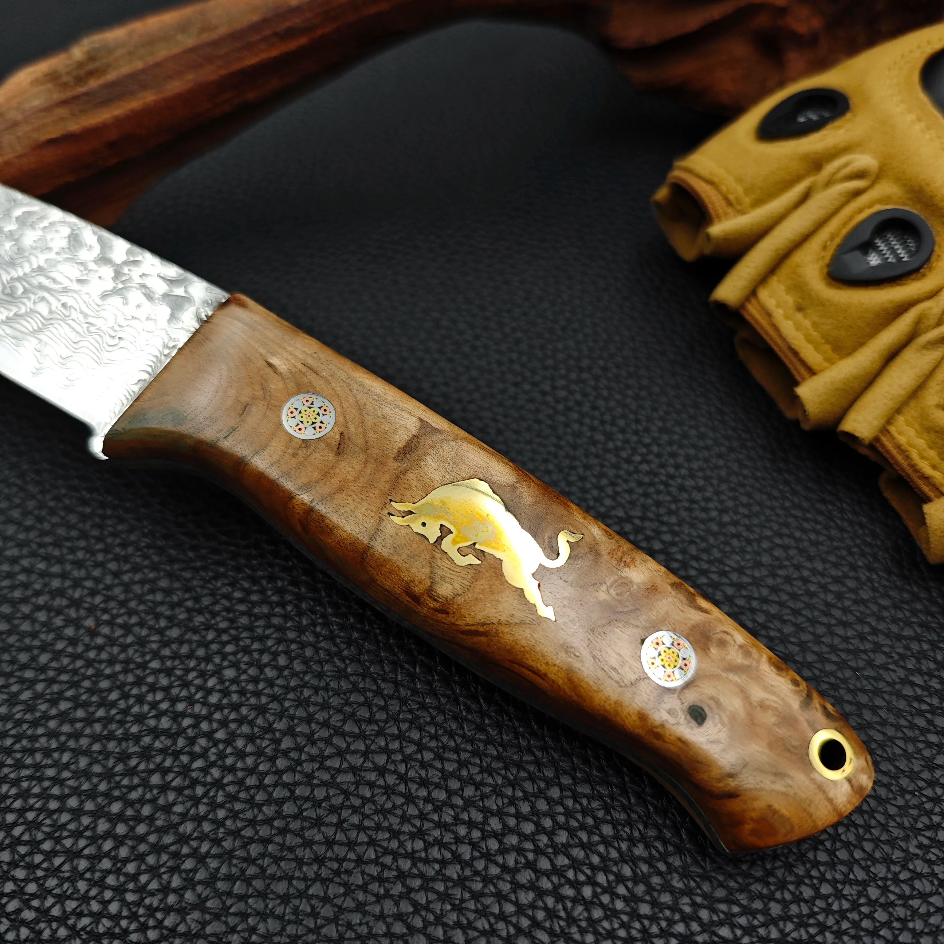 Damascus Steel Outdoor Camping Kitchen Utility Knife Hunting knife for cutting meat Fixed blade knife with stable wooden handle